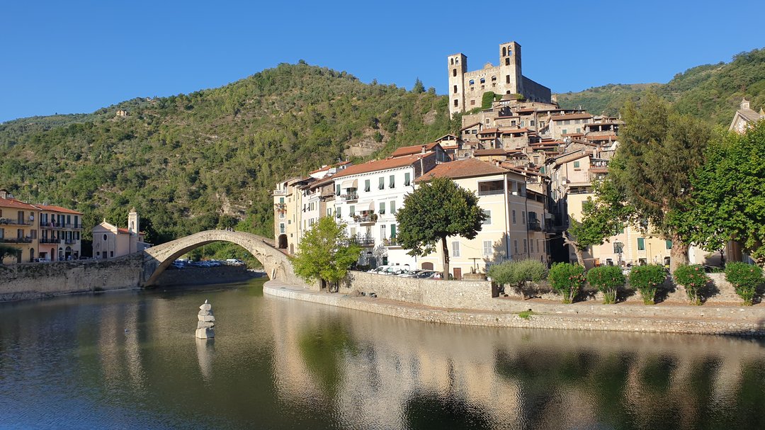 Master Class sul Rossese di Dolceacqua: Nomeranze, storia, enologia e caratteristiche del vitigno rossese