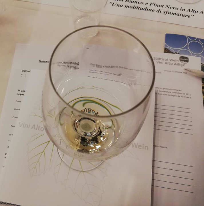 Pinot Bianco e Pinot Nero. Una moltitudine di sfumature.