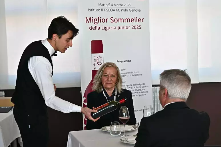 <p>Piccoli sommelier crescono, 18enne vince titolo in Liguria</p>